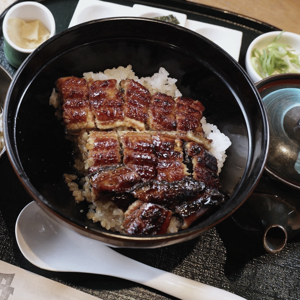 虎謹製の鰻重